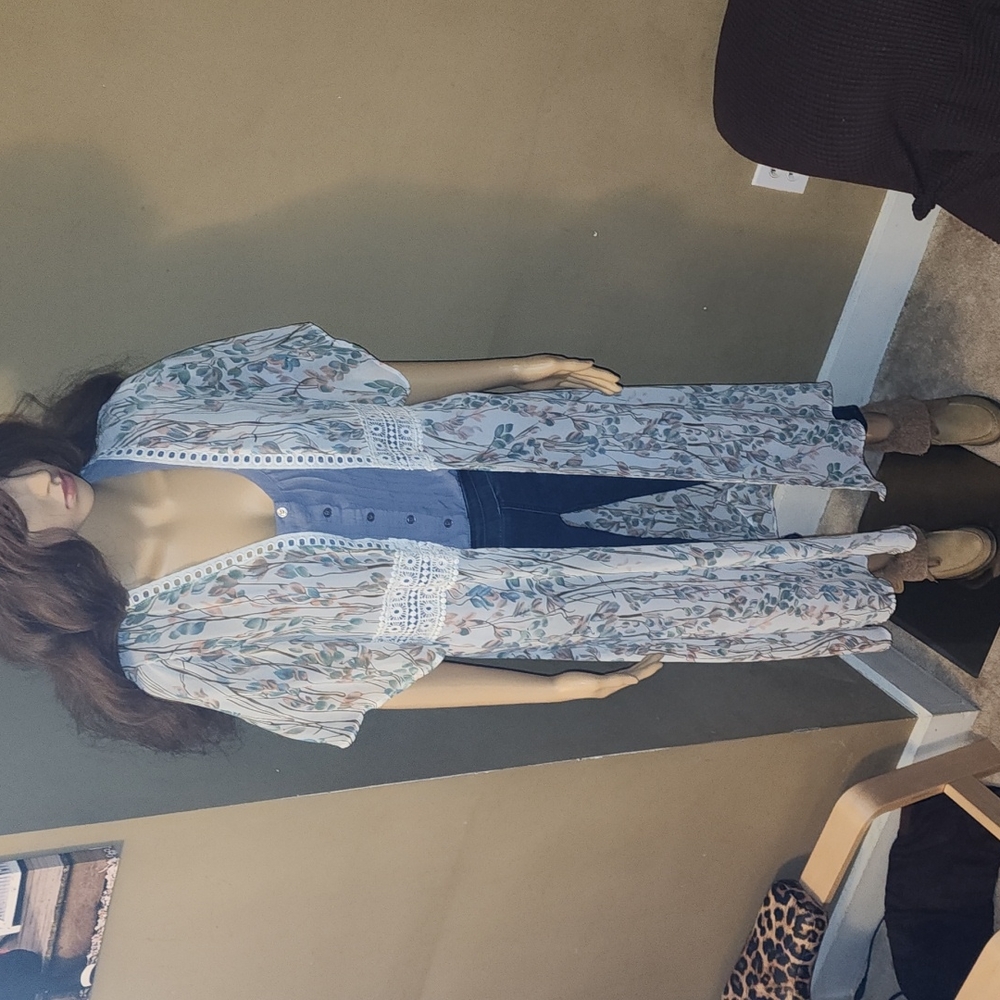 Mad Style, Floral cardigan, with lace waistline, and collar trim, one size